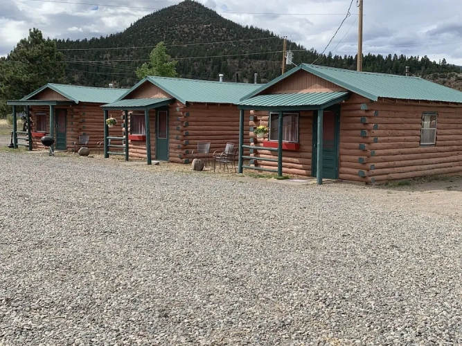 1 Bedroom Standard room with mountain view