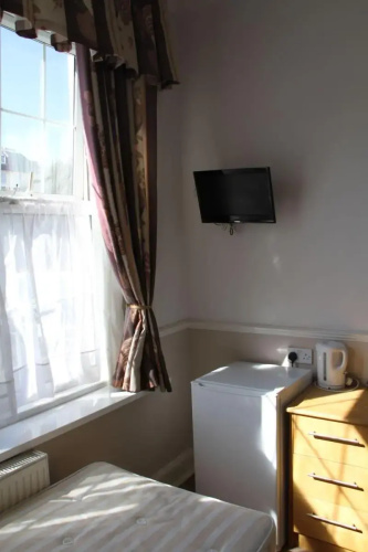 Lampton Hotel