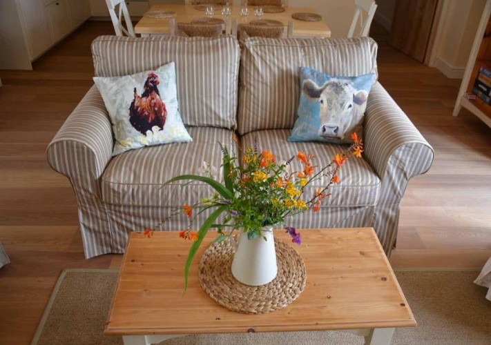 2 Bedrooms Cottage