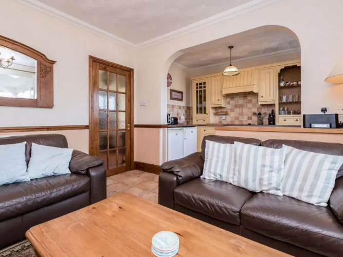 1 School Cottages
