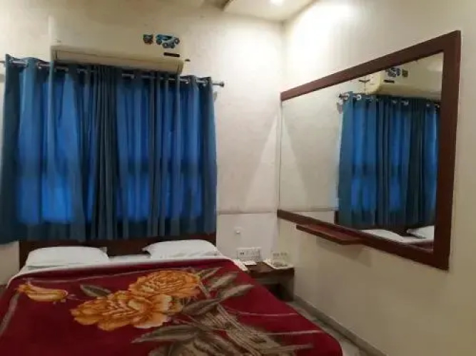 Hotel Bhakti