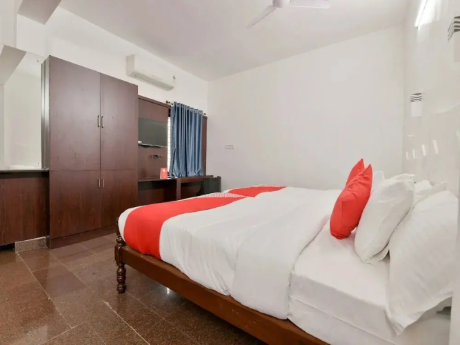 AAR Palmyra Regency by OYO Rooms