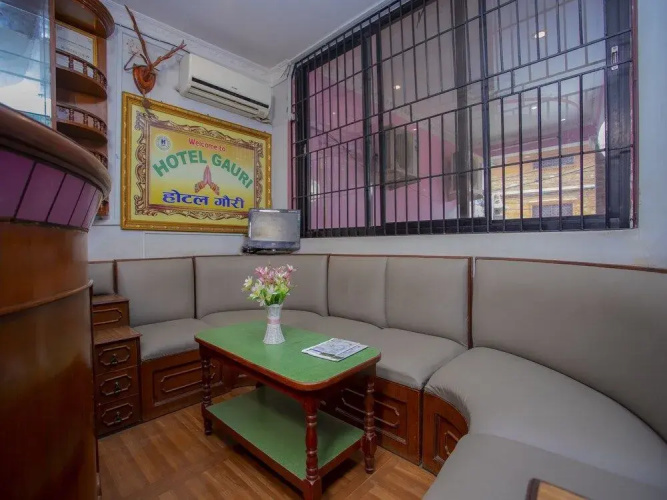 OYO 305 Hotel Gauri