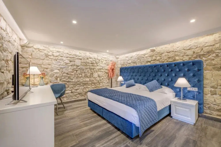 Mint Luxury Rooms