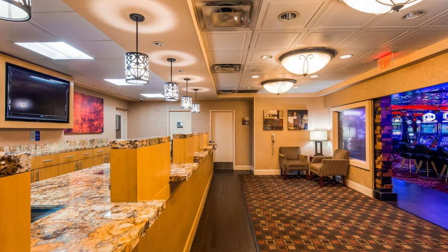 Best Western Plus Casino Royalecenter Strip photo 32