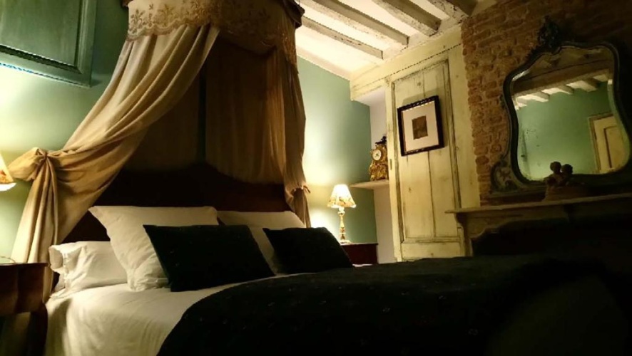 2 Bedrooms Suite