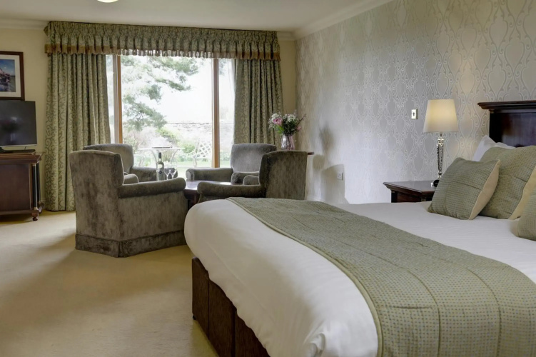 Knights Hill Hotel & Spa