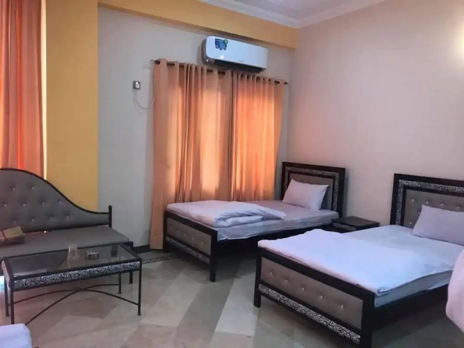 Standard Triple room