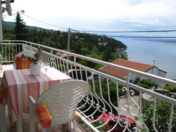 Apartment with balcony