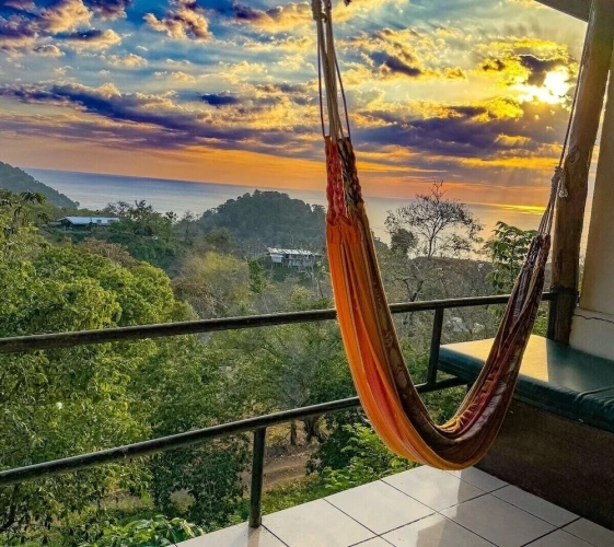 Apartment with sea view
