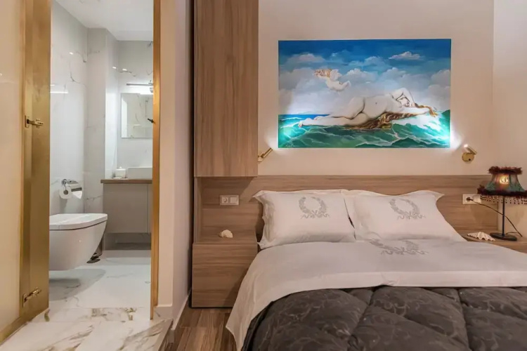 Koukaki Luxury Suites