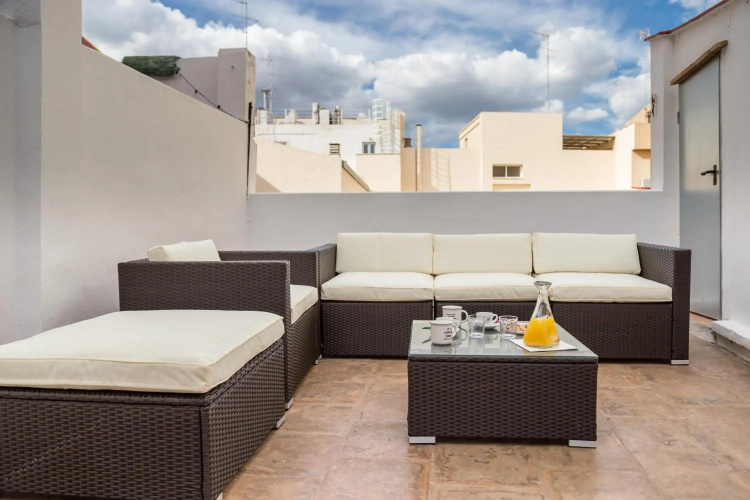 CENTER-Luxurious 1BR, 1BA-Terrace, WI-FI, A/C