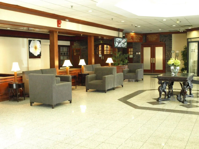 Toronto Plaza Hotel