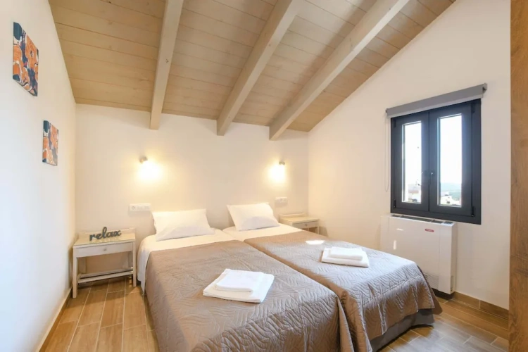 4 Bedrooms Luxury room