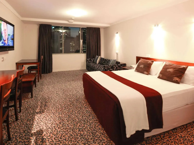 Astor Metropole Hotel