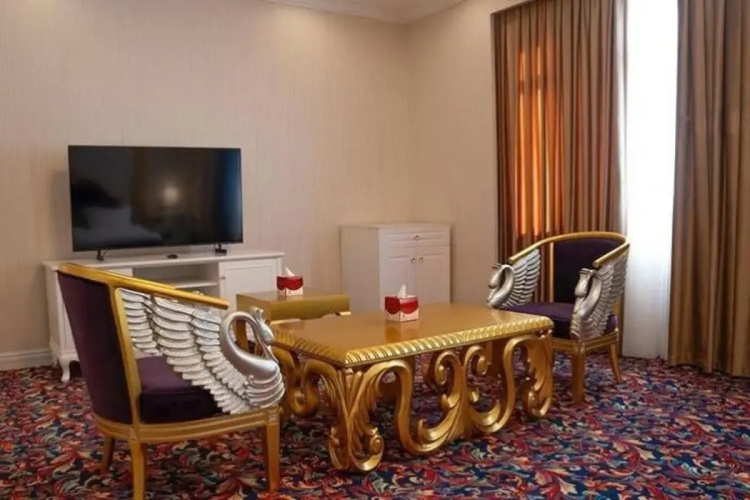 Zeenat Al-Hayat Basra Hotel