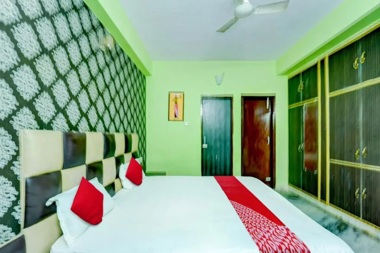 OYO 9061 Savera Retreat