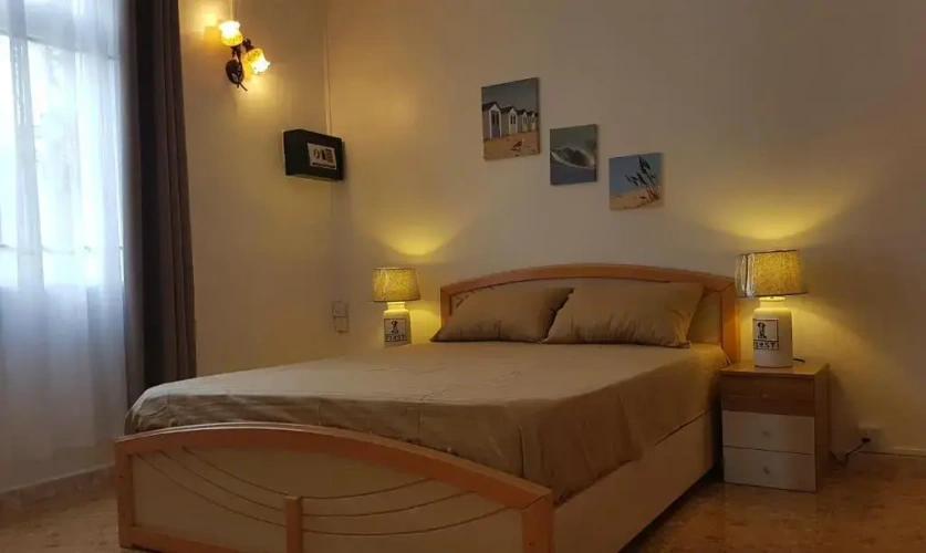 3 Bedrooms Apartment