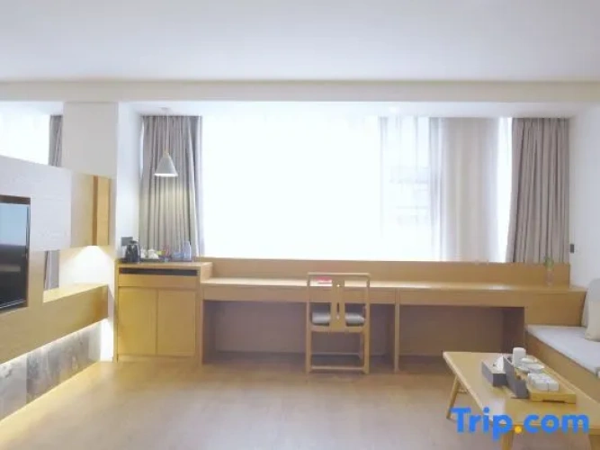 Deluxe Double Suite