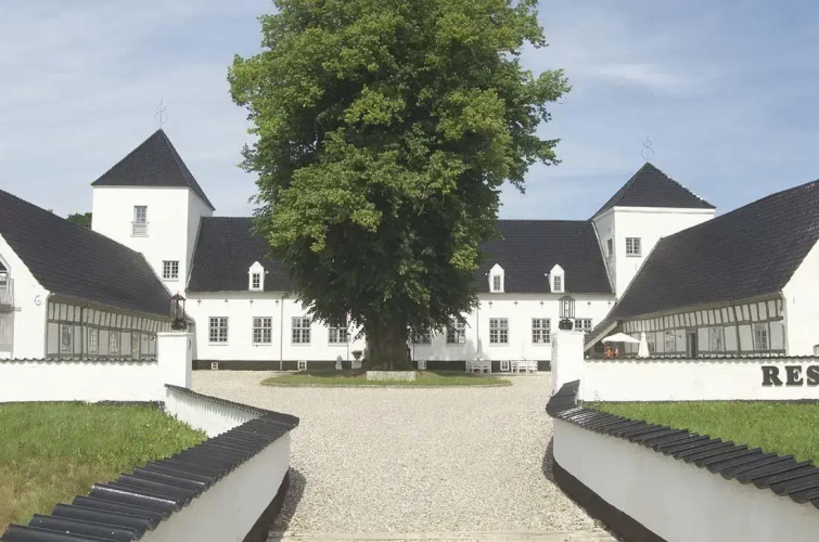 Vraa Slotshotel