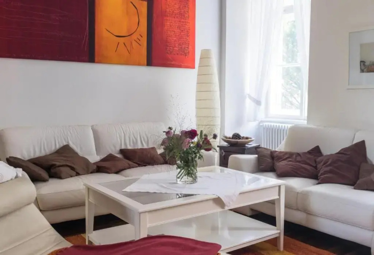Spacious old town luxury apartment