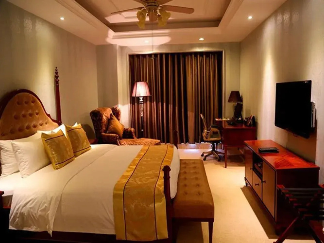 Oceania Hotel