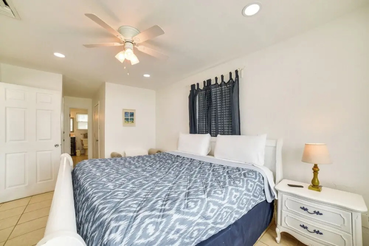Covered Patio: Beachfront Galveston Home!