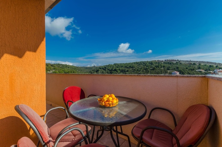 Apartment with balcony