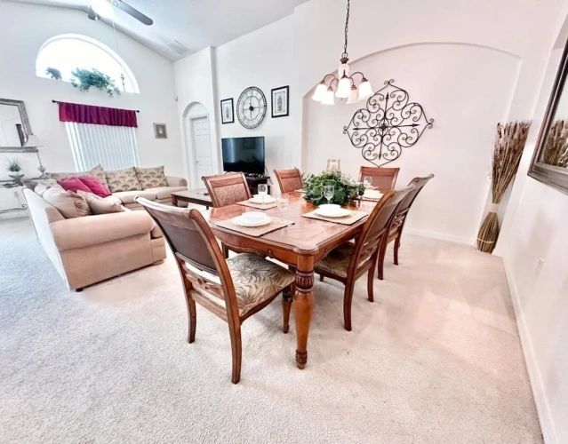 4 Bedrooms Cottage
