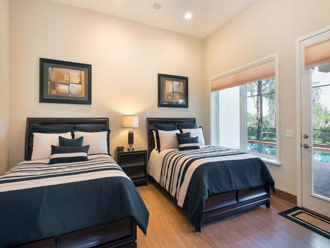 7905 Sea Pearl Circle