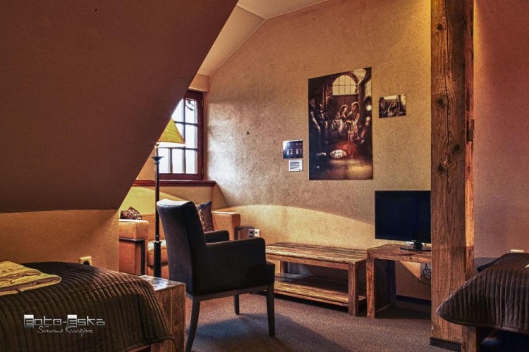 Standard Triple room