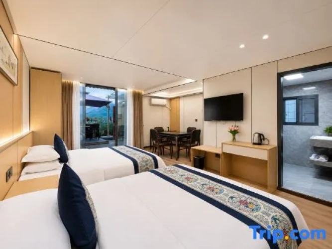 Standard Family room