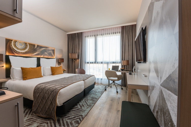 Leonardo Royal Hotel Barcelona Fira photo 11