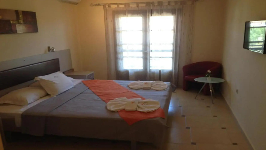 Avra Hotel