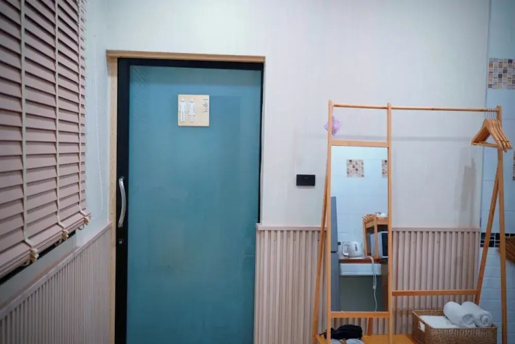 Room 61