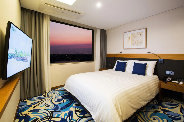 Ramada Encore Jeju Yeondong