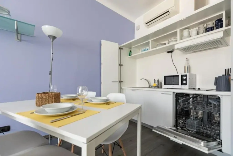 2 Bedrooms Apartment