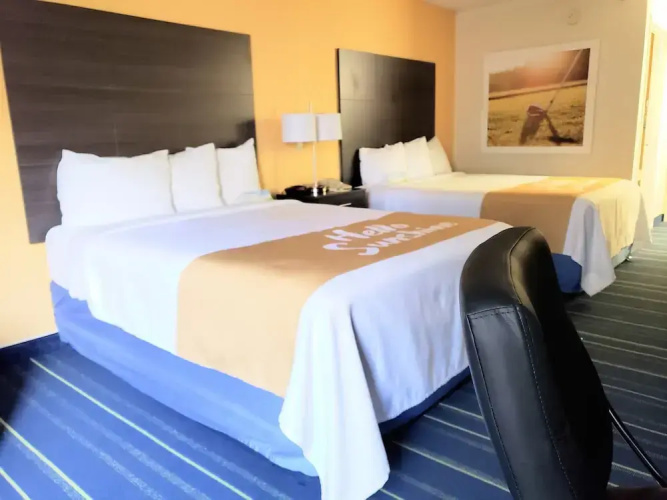 Days Inn Burlington East