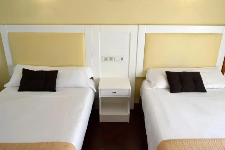 Superior Double room with partial sea view