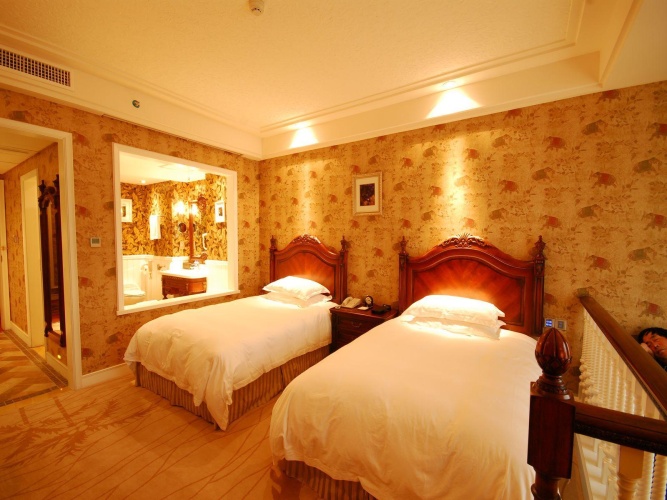 Deluxe Double Suite