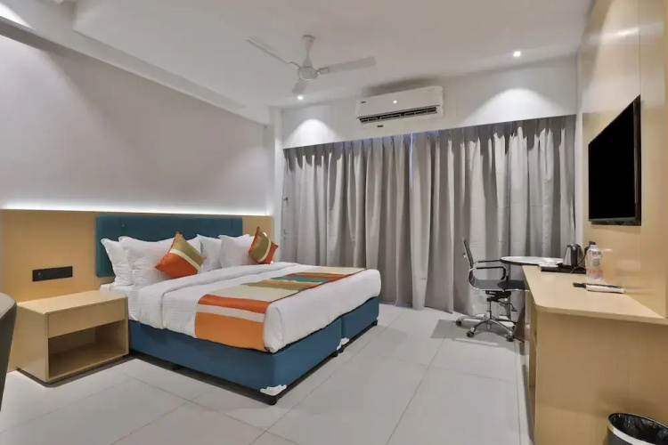 Hotel Elements