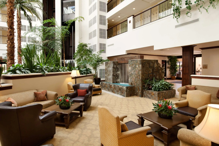 Embassy Suites La Quinta Hotel & Spa