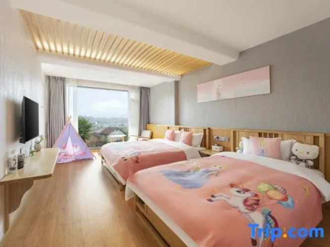 Standard Twin Family room