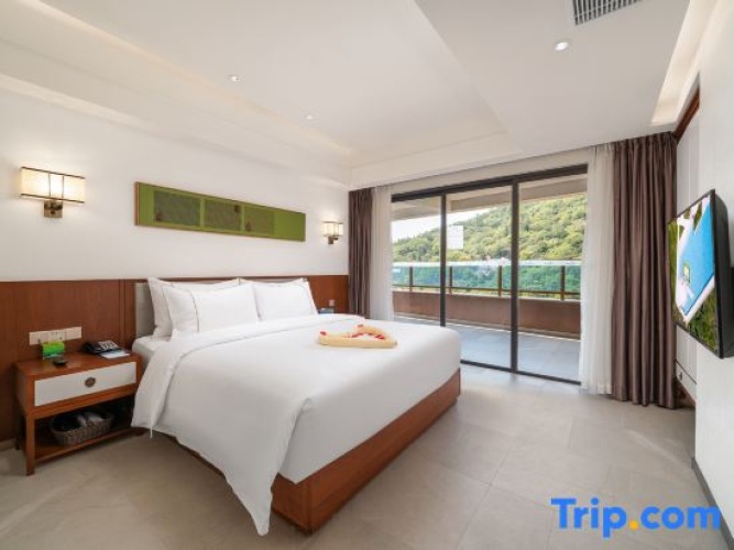 3 Bedrooms Deluxe Suite with sea view