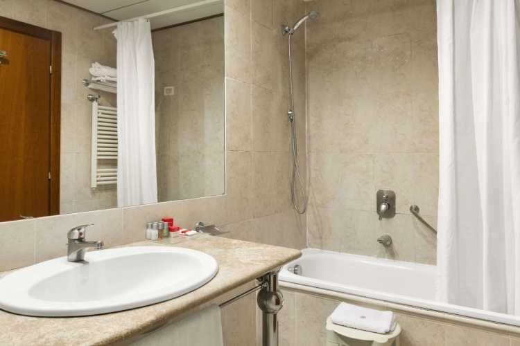 Ramada by Wyndham Naples photo 11