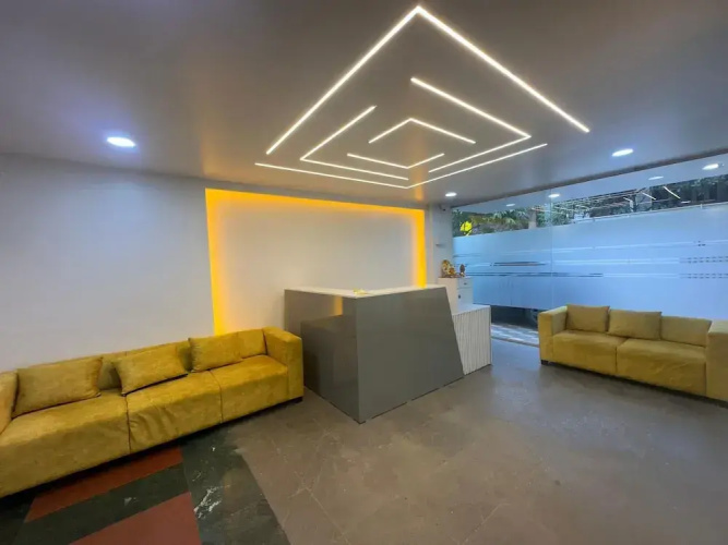 Hotel Yellow House