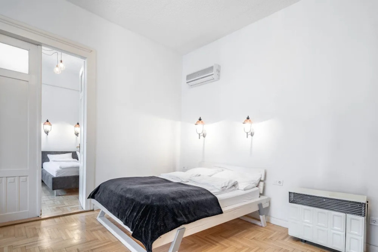 Central Luxury Apartment
