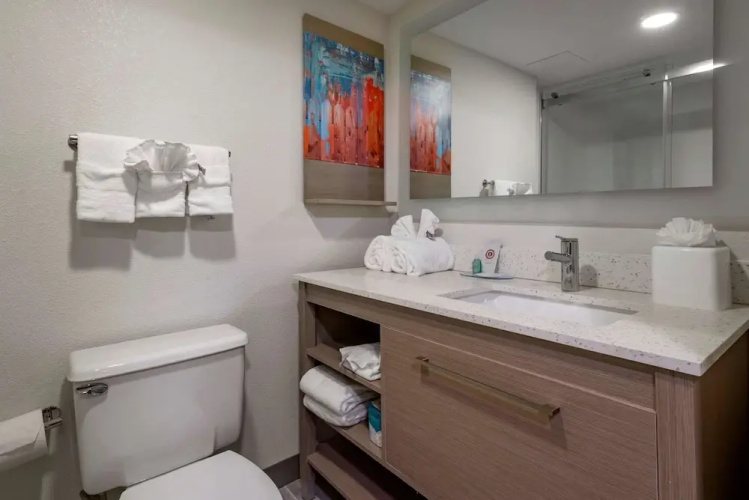 MainStay Suites