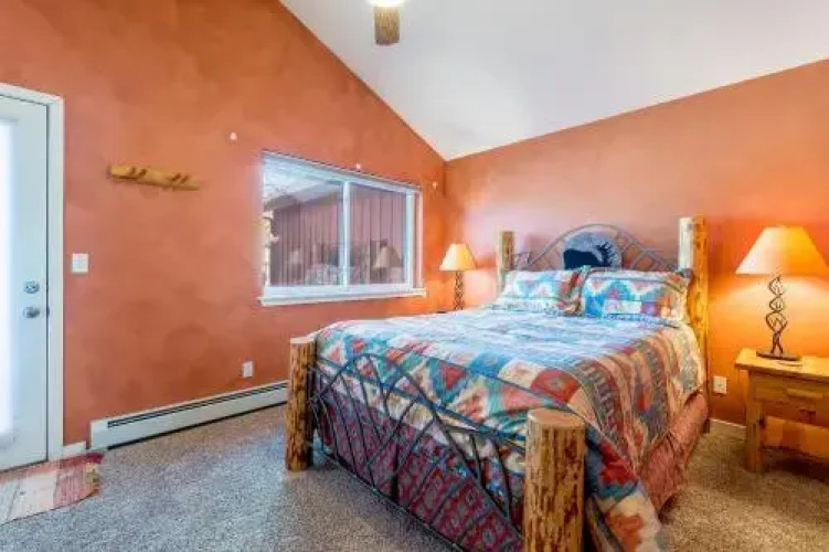 3473 Sunburst Ct - 3 Br Condo