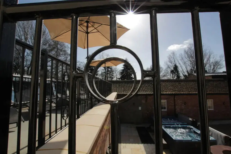 Unique Luxury Escapes
